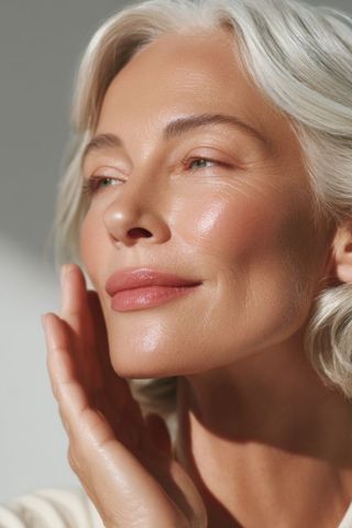 Як прибрати навислу повіку: повертаємо погляду молодість і відкритість у Grace Clinic